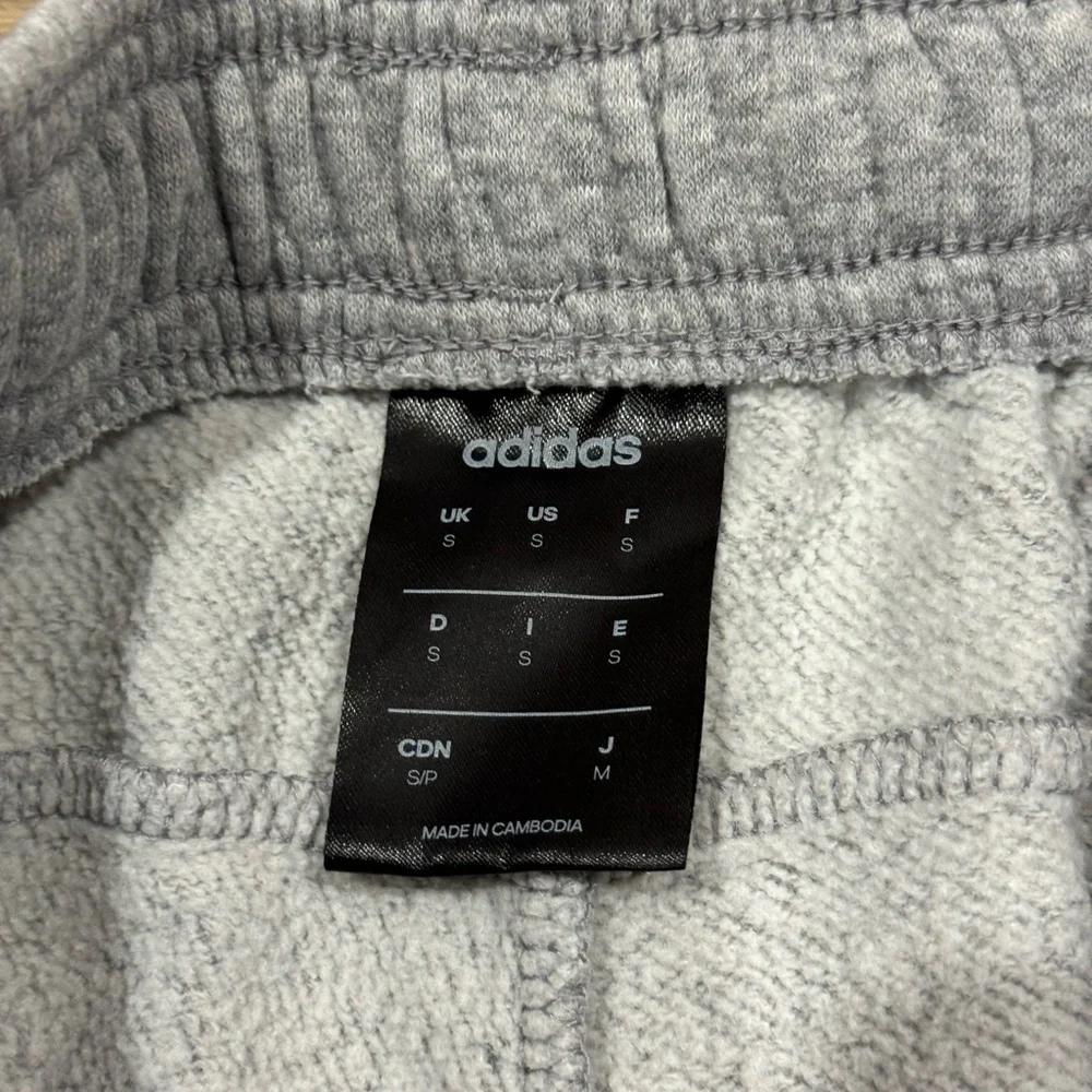 Adidas Grey Sweatpants Size Small - Picture 2 of 3